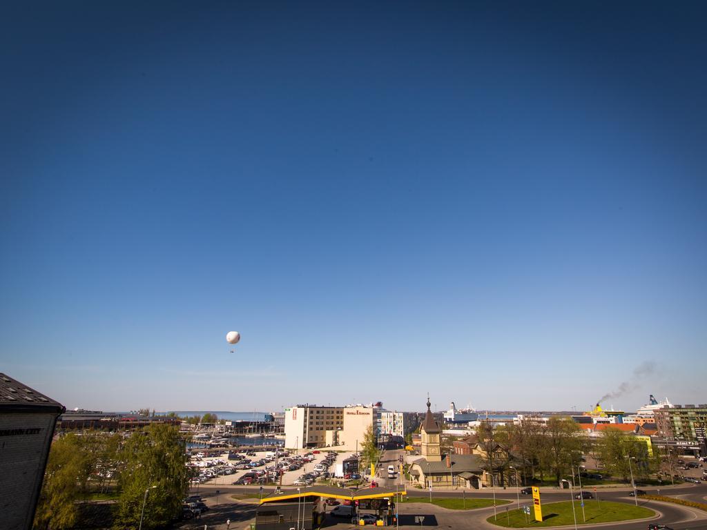 Hilltop Apartments - City Centre Foorum Tallinn Bagian luar foto